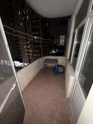 сдаю квартиру без посредников: Сдаётся 2-комнатная квартира, 10 мин от м. «Иншаатчылар». Со всеми — 5
