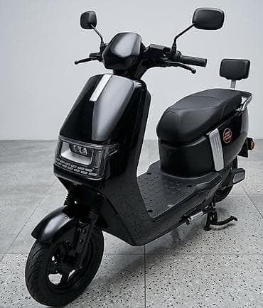 tek oturacaqlar: Yeni elektrikli moped Saige 1800 Mühərrik gücü: 1800 W Maksimum — 4