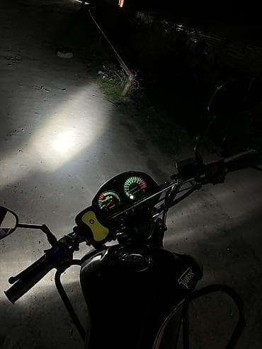 ucuz traktor: Tufan M50N motosiklet - Rəng: qara, qırmızı xəttlər - Mühərrik: 50 — 4