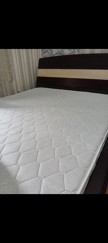 Güzgülər: Böyüklər üçün İşlənmiş Döşək — 1