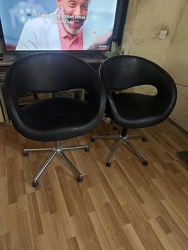 Ofis oturacaqları: 2 ədəd qara oturacaq/stul — 2