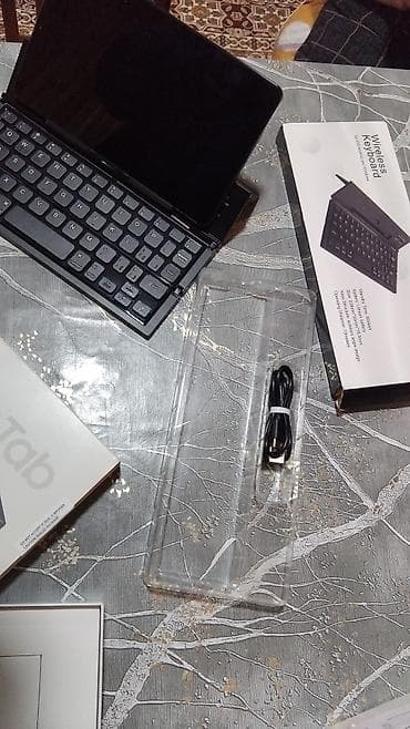 Samsung Galaxy Tab A9 planşet + Bluetooth klaviatura dəsti Təzədir heç