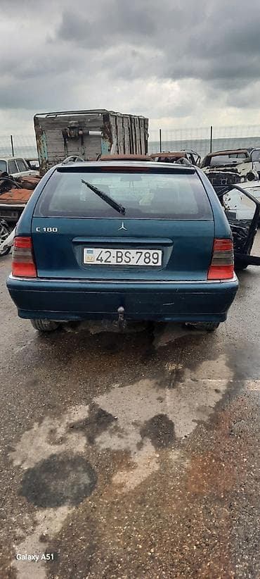 Mercedes-Benz C 180 Universal (W202) - Kuzov: stansiya (wagon) göy