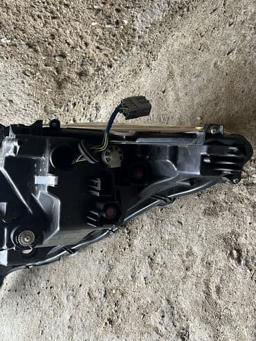 Mühərrik və mühərrik detalları: Sol, Yaxın və uzaq vuran işıqlar Toyota, 2019 il, Orijinal, İşlənmiş — 4