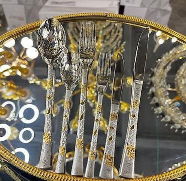 xalis bal: Yüksək keyfiyyətli və lüks gümüşü və qızılı xüsusi dizaynlı — 3