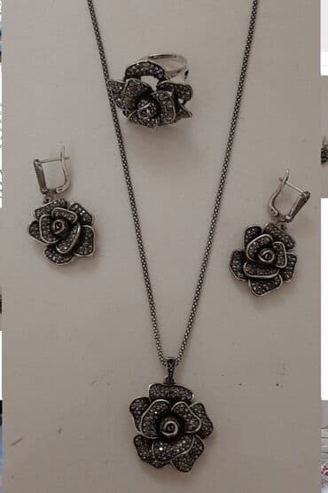 Dest satılır,işlənmış vəziyyətdə.
Səliqəlidi,qaşları hamısı yerindədi lalafo.az -da Dest satılır,işlənmış vəziyyətdə.
Səliqəlidi,qaşları hamısı yerindədi