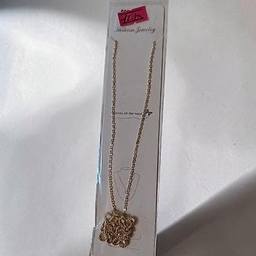Qızılı rəngli zərif boyunbağı - Material: metal ərintisi, qızılı rəng
