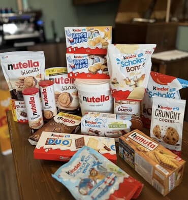 Kinder və Nutella şirniyyat assortmenti Məhsullar: - Kinder Cards – 5