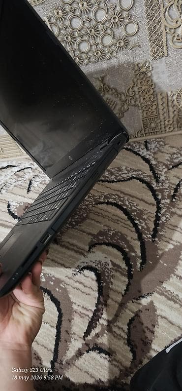 ikinci el pc: HP noutbuk - Korpus: mat qara örtük, HP loqolu. - Ekran: təxmini — 3