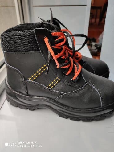 Botinkalar: Planika türk malı, 37 razmer. Təzə və təmiz dəridir.Bakı və Sumqayıta — 1