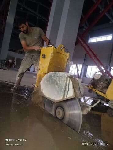 plastik ayna qapi: #Betonkesme #betondeşmə Beton kubik kərpic - dən kəsim deşim — 25