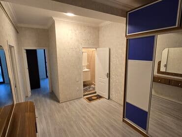 2 otaqlı mənzil – zövqlə dizayn olunmuş giriş holu və səliqəli sanitar