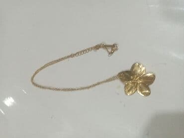 Свадебные платья и аксессуары: Zərgərlik dəsti – qızılı rəng aksesuarlar Tərkib: - Boyunbağı 1: incə — 5