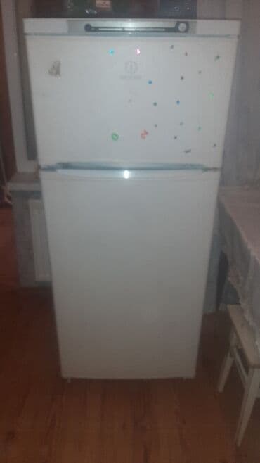 İşlənmiş 2 qapılı Indesit Soyuducu Satılır, rəng - Ağ