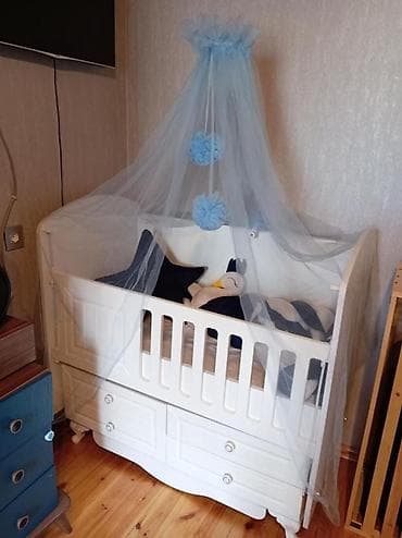 asma tavan hamam: Oğlan və qız üçün, Beşik — 1