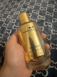 baccarat 540 qiymeti: Şüşə ətir flakonu - Şəffaf, qalın şüşədən hazırlanmış — 1