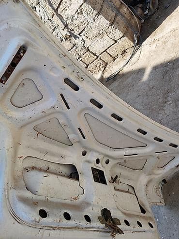 ford transit kreditle satisi: Saipa 131 arxa baqaj qapağı normal vəziyyətdə — 2