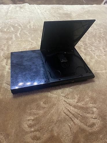 Sony PlayStation 2 Slim (PS2 Slim) oyun konsolu Xüsusiyyətlər: -