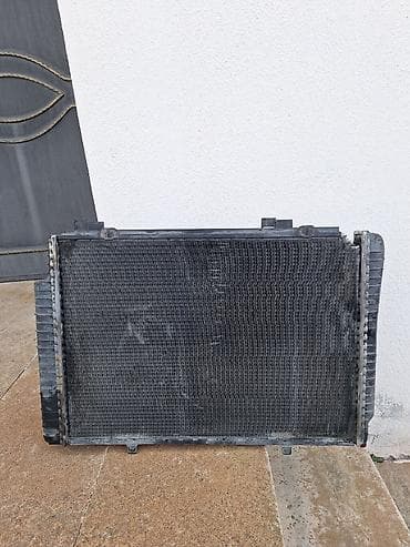 ucuz mercedes: Antifirisnen sürülüb — 2