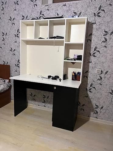 defter: İki rəngli (ağ–qara) funksional iş masası və üst rəf modulu - Geniş — 1