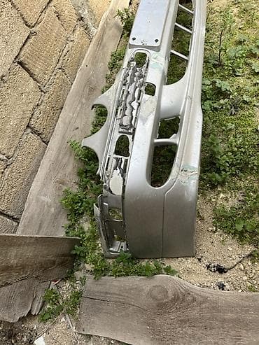 w210 ön bufer: Ön, Mercedes-Benz W210 dörd göz — 3