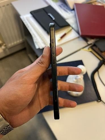 iphone şunuru: IPhone 15, 128 GB, Qara, Face ID — 3