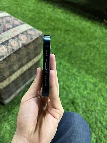 iphine xs: IPhone 13, 128 GB, Qara — 4