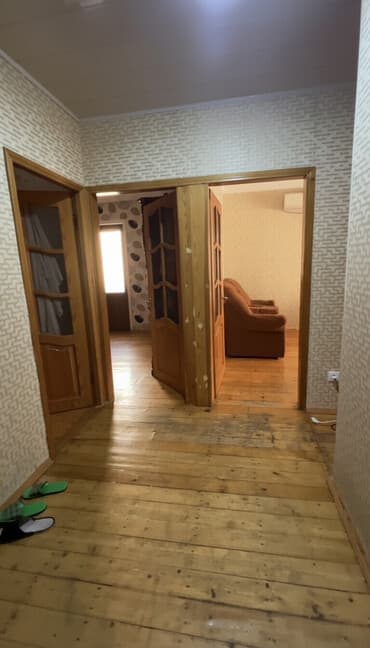 yaşıl ada nabran: Bakı, Əhmədli, 3 otaqlı, Köhnə tikili, m. Həzi Aslanov, 74 kv. m — 1