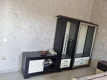 ref: Yataq otağı mebel dəsti Dəst tərkibi: - 2 ədəd ikitürlü qapılı şkaf – — 1