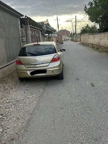 opel vektra a: Opel Astra: 1.4 l | 2004 il 28000 km Hetçbek — 1