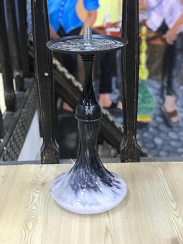 baş: OMNIS Hookahs – premium nərgilər və kub formalı akril bazalı modellər — 4