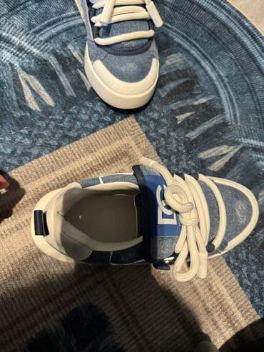 adidas qaçış üçün qadın krossovkaları: Ölçü: 37, Yeni — 5