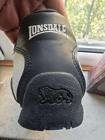 ayaqab: Lonsdale London kişi idman ayaqqabısı.Çexiyadan hədiyyə — 2