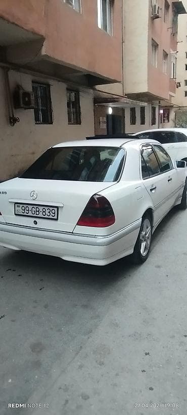Mercedes-Benz C 200: 2 l | 1997 il Sedan