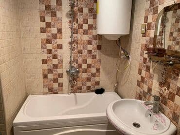 mingecevirde ucuz kiraye evler: Nərimanov metrosunnan əyaq ilə 7 dəqiqə Köhnə Məhkəməynən üzbəüz 5 — 10