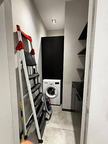 Yeni tikili: İcarəyə verilir 3 otaqlı yeni tikili 111 m², 28 May m. Kateqoriya — 7
