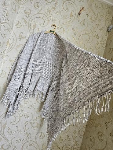 usaq herbi geyimleri: Hem kardiqan hem şal kimi.lcw alinib. ela veziyyetde S M olcu 3 — 5