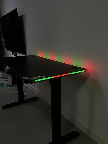 gaming monitör: HALDUM Legend RGB oyun masası - Geniş, rahat iş səthi: karbon lif — 3