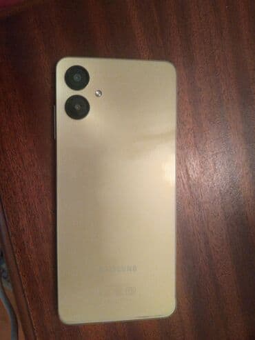 samsunq a 50: Samsung Galaxy A06, 128 GB, rəng - Qızılı, Barmaq izi — 5