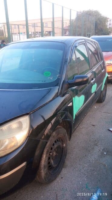 rul pedal: Renault Scénic, qara rəng, 5 qapılı kompakt minivan. Texniki və — 6