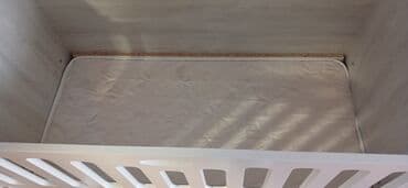 transformer yataq: Oğlan və qız üçün, Yeni, Dördbucaq, Beşik, Matras ilə, Yellənmə mexanizm ilə — 2