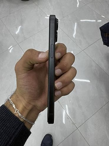 su filter: IPhone 15, 128 GB, Qara, Face ID — 4