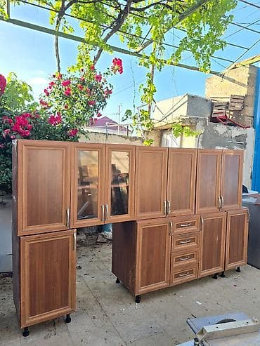 quxna mebeləri: Metbex mebeli satilir 260azn.Olcu 2.60.Uzerinde yeni rezapal moyka ve — 1