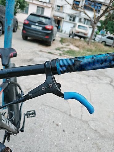 Start s pro 2 dağ velosipedi Texniki xüsusiyyətlər: - Çərçivə — 8