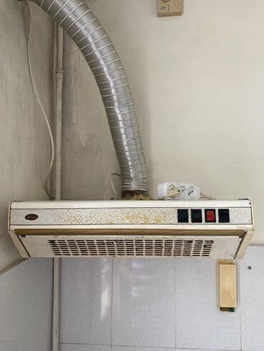 Кухонные вытяжки: Вытяжка цвет - Серый, Б/у — 2