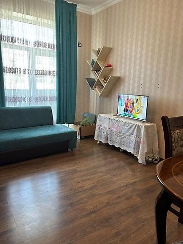 sumqayitda ev: Hövsanda Midada 3 otaqlı ev kiraye verilir. tam təmirlidi. bütün — 1
