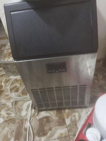 Restoran, kafe avadanlığı: - Paslanmayan poladdan korpusa malik avtomatik buz hazırlayan aparat — 1