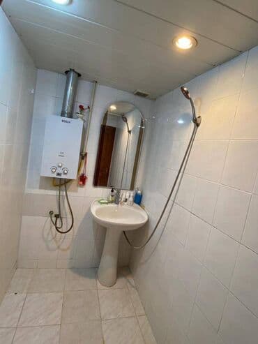 продажа трехкомнатных квартир: Баку, 3 комнаты, Вторичка, м. Халглар Достлугу, 85 м² — 17