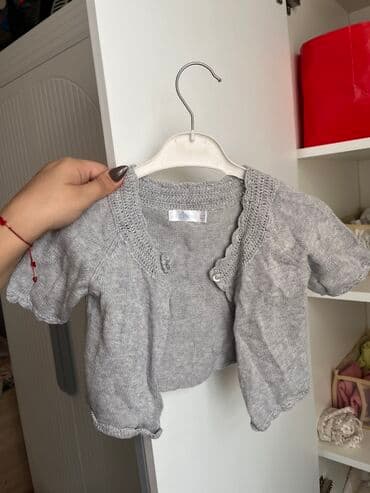 uşaqlar üçün toxunma köynəklər: Uşaq geyim dəsti - 1 ədəd qısaqoll, açıq boz rəngli paltar: xırda — 2