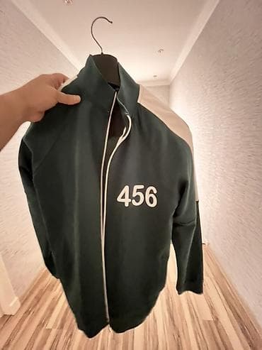 Yaşıl-ağ idman dəsti – 456 nömrəli - Üst: fermuarlı, dik yaxalı, ön lalafo.az -da Yaşıl-ağ idman dəsti – 456 nömrəli - Üst: fermuarlı, dik yaxalı, ön